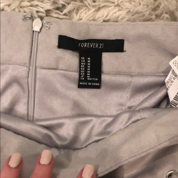 Forever 21 Grey suede skirt - Picture 2 of 2